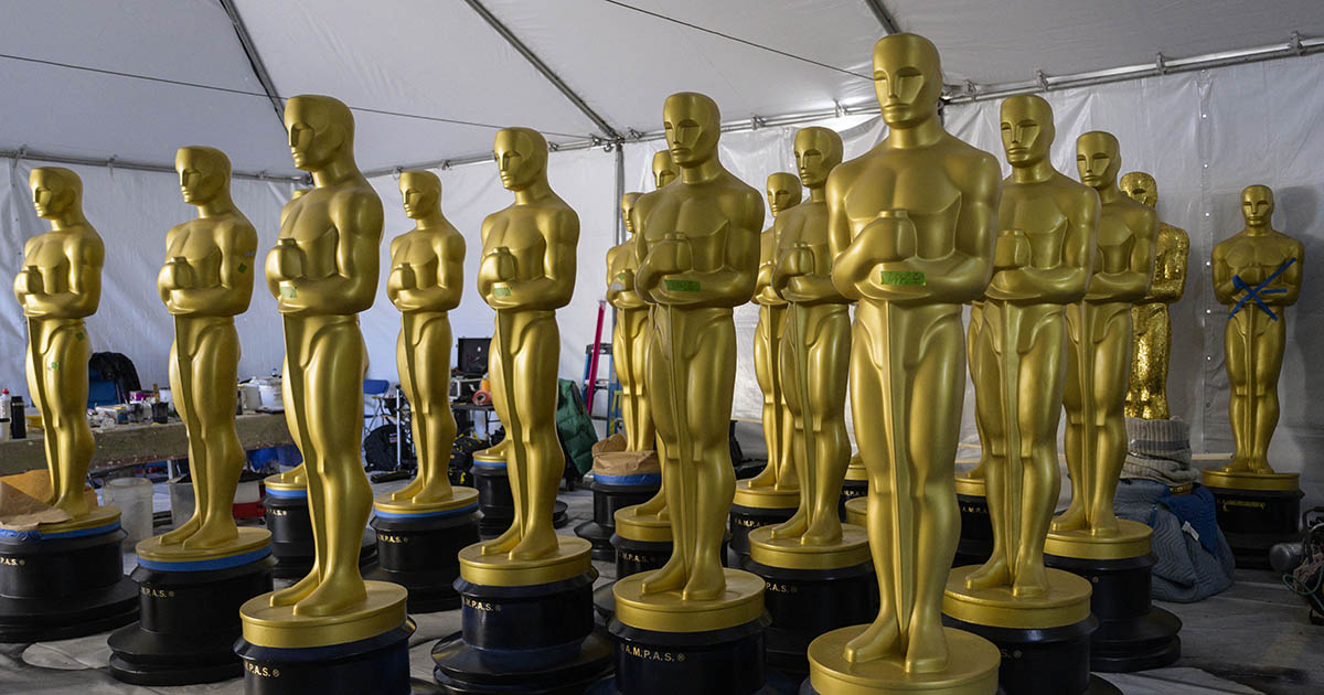 Oscars return—with slap jokes and hot dog fingers on menu • PhilSTAR Life